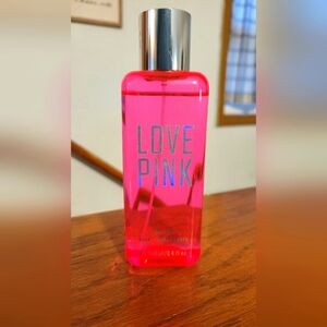 Victoria Secret LOVE PINK body mist